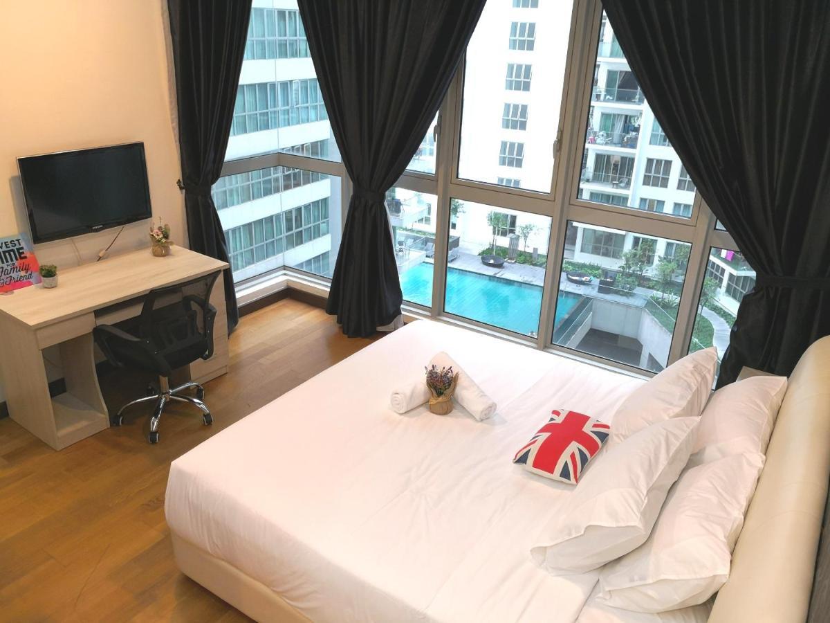 Klcc Inifinity Pool - The Regalia Residences & Suites By Kl Minsu Kuala Lumpur Exterior foto