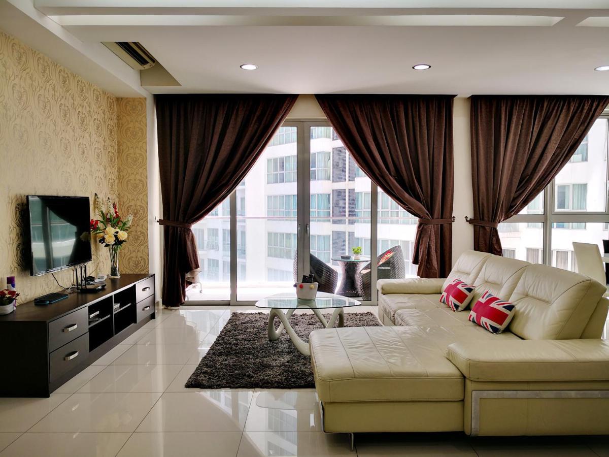 Klcc Inifinity Pool - The Regalia Residences & Suites By Kl Minsu Kuala Lumpur Exterior foto