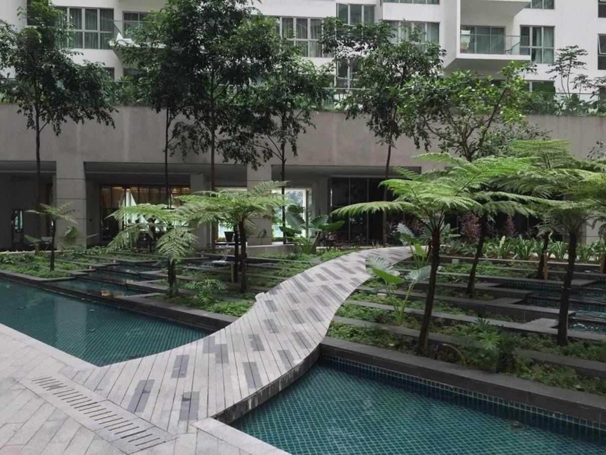 Klcc Inifinity Pool - The Regalia Residences & Suites By Kl Minsu Kuala Lumpur Exterior foto